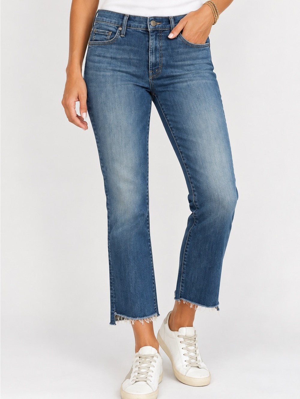 MOTHER Insider Crop Step Fray Jeans — Size 28
